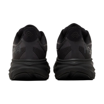Hoka Clifton 9 ‘Triple Black’