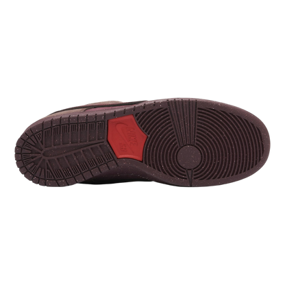 Nike Dunk Low Premium SB “City of Love Collection” ‘Burgundy Crush'