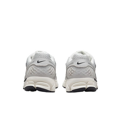 Nike Vomero 5 ‘Photon Dust Metallic Silver’