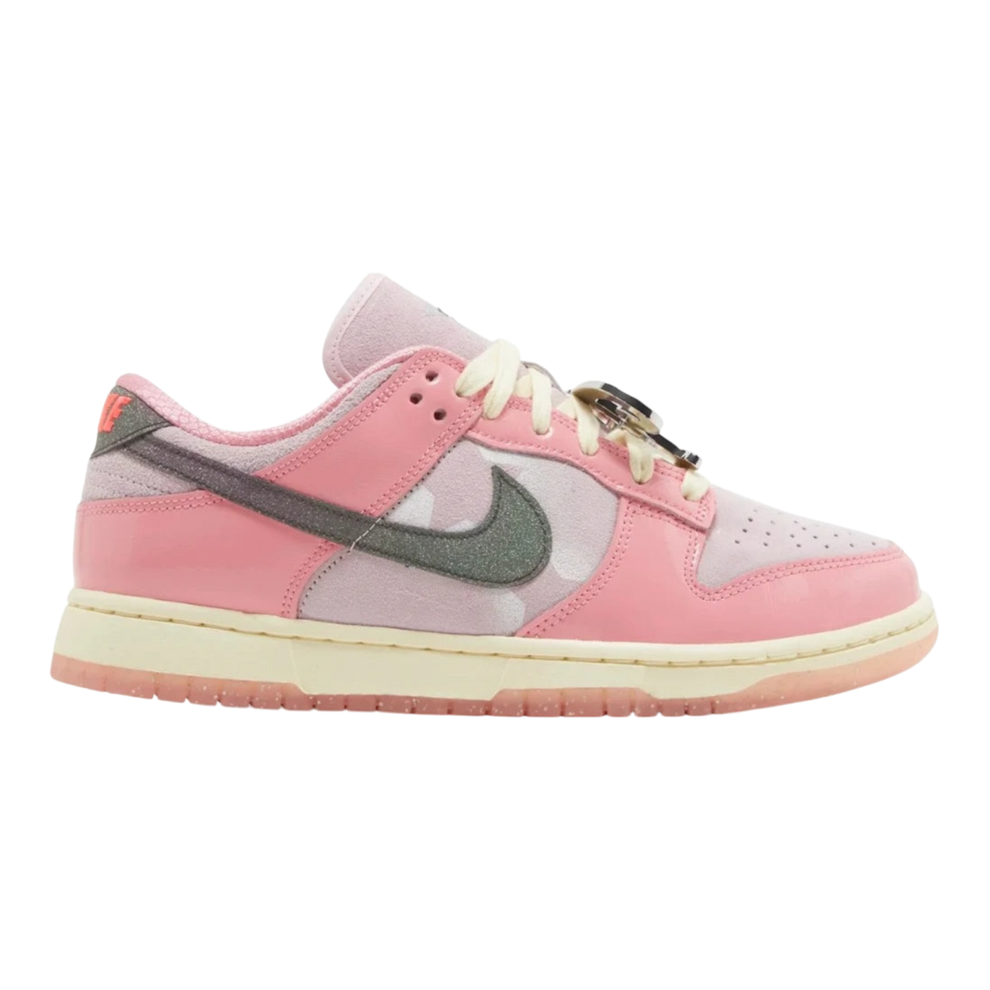 Nike Dunk Low LX 'Barbie'