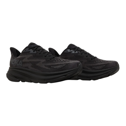 Hoka Clifton 9 ‘Triple Black’
