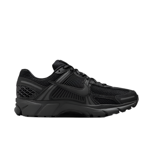 Nike Vomero 5' Triple Black'