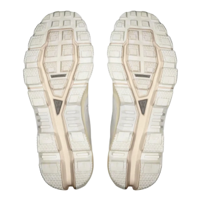 Loewe X ON Cloudventure 2 ‘Eggshell’