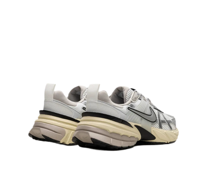 Nike V2k  "Metallic Silver”