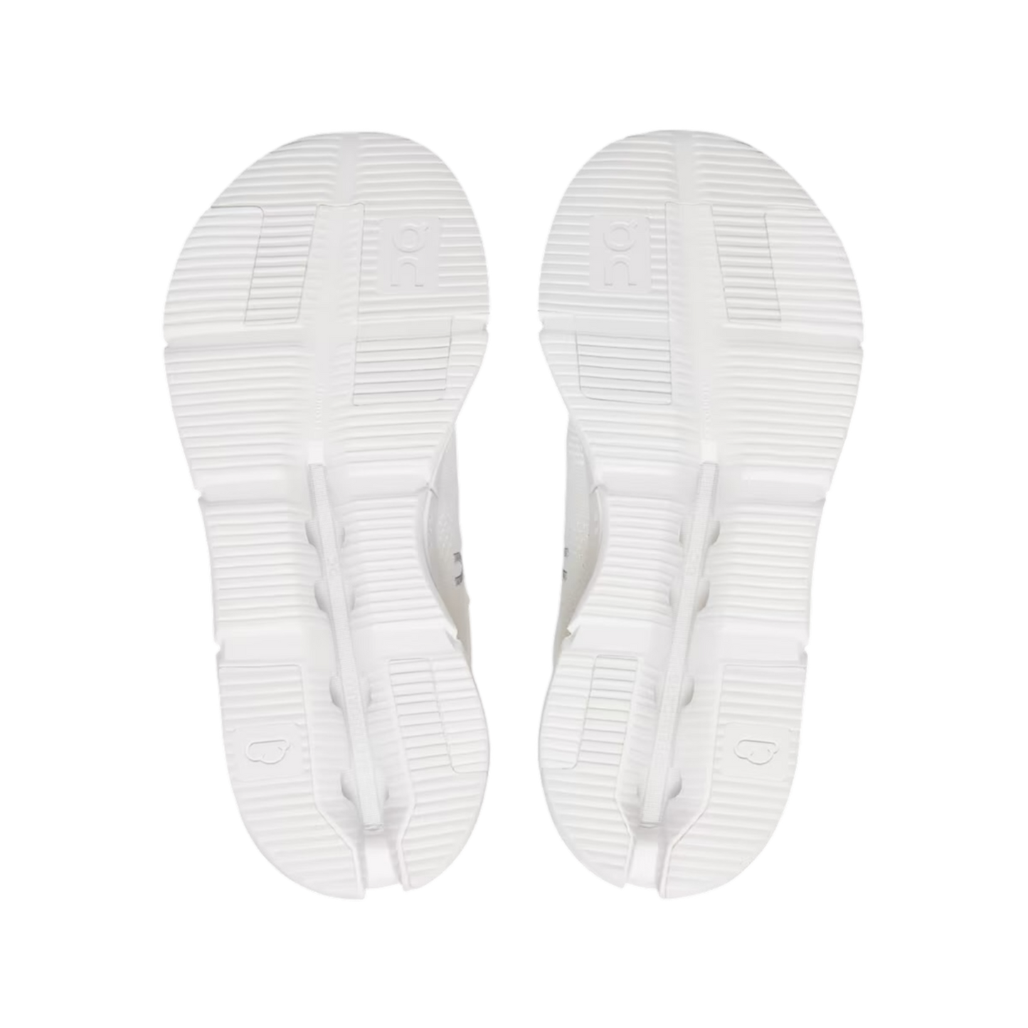 ON Cloudnova ‘White/White’