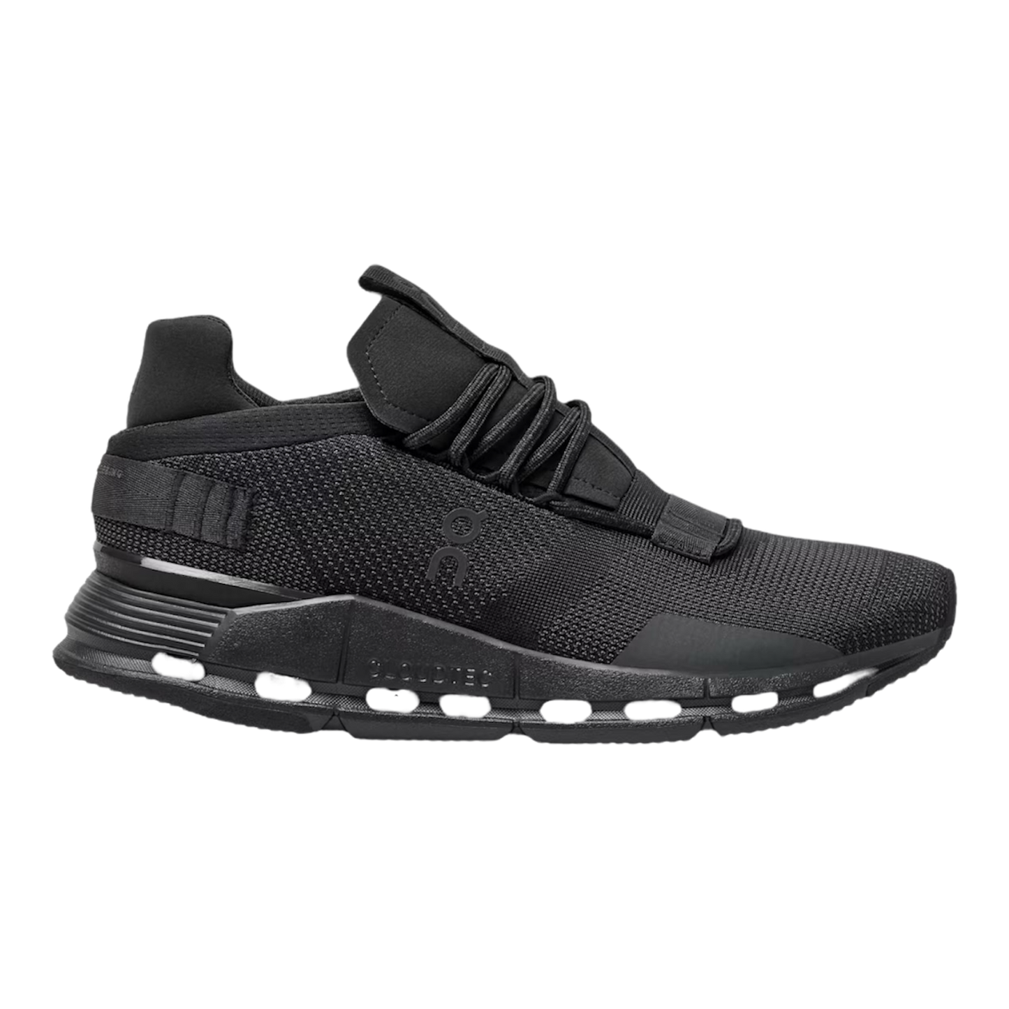 ON Cloudnova ‘All Black’